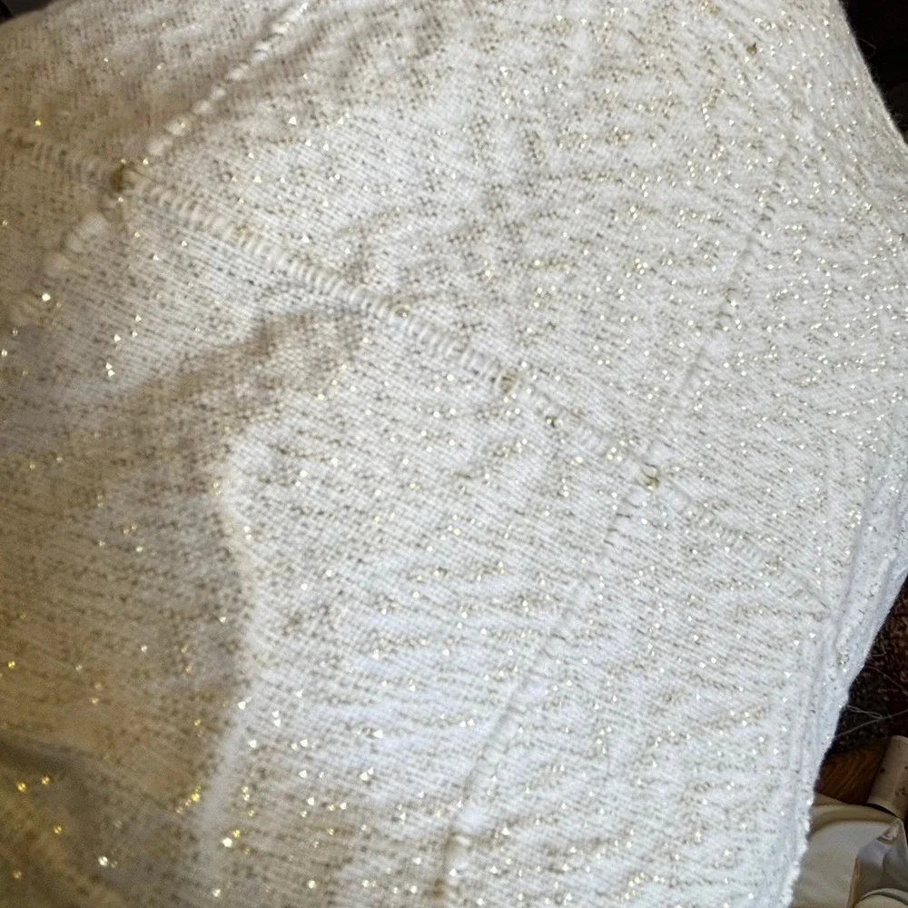 Tree Skirt White Metallic Silver Gold Lurex Sparkle Quilted Grid 44